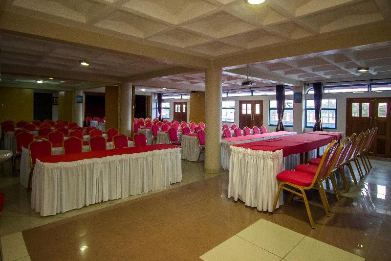 Viewers Park Hotel Найваша Екстер'єр фото
